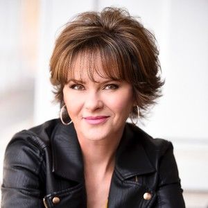 Meet your Posher, Julianne